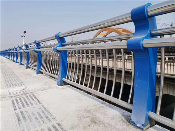 玉林304不锈钢复合管护栏的生产工艺揭秘
